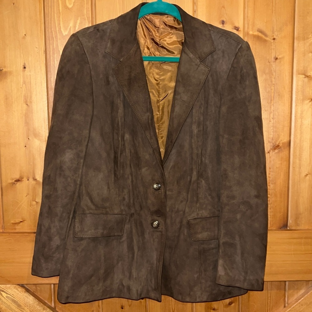 artesanía textil sevilla 
 Brown Suede Blazer size: 48